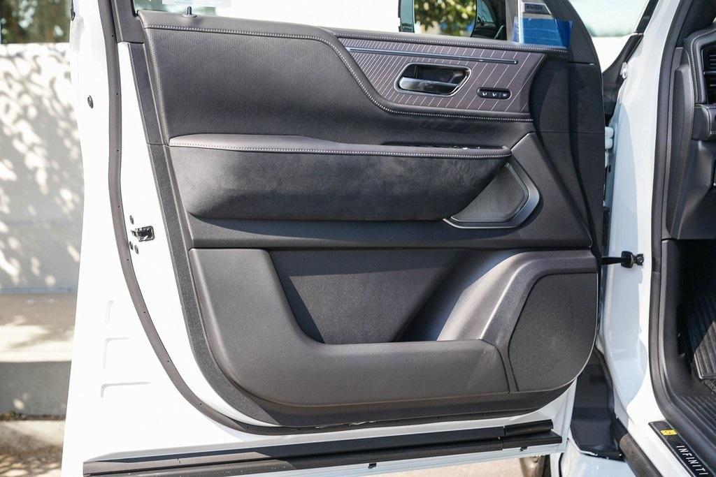 new 2026 INFINITI QX80 car, priced at $116,860