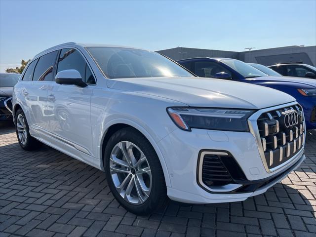 new 2025 Audi Q7 car, priced at $81,800