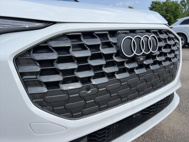 new 2025 Audi Q5 car, priced at $61,300