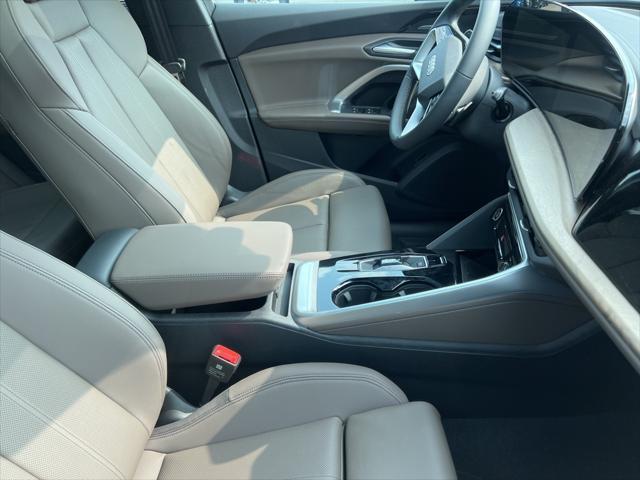 new 2025 Audi Q5 car, priced at $61,300