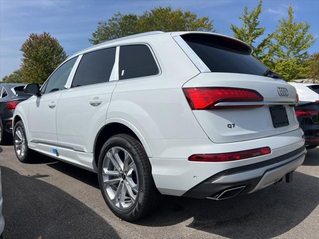 new 2025 Audi Q7 car, priced at $71,800