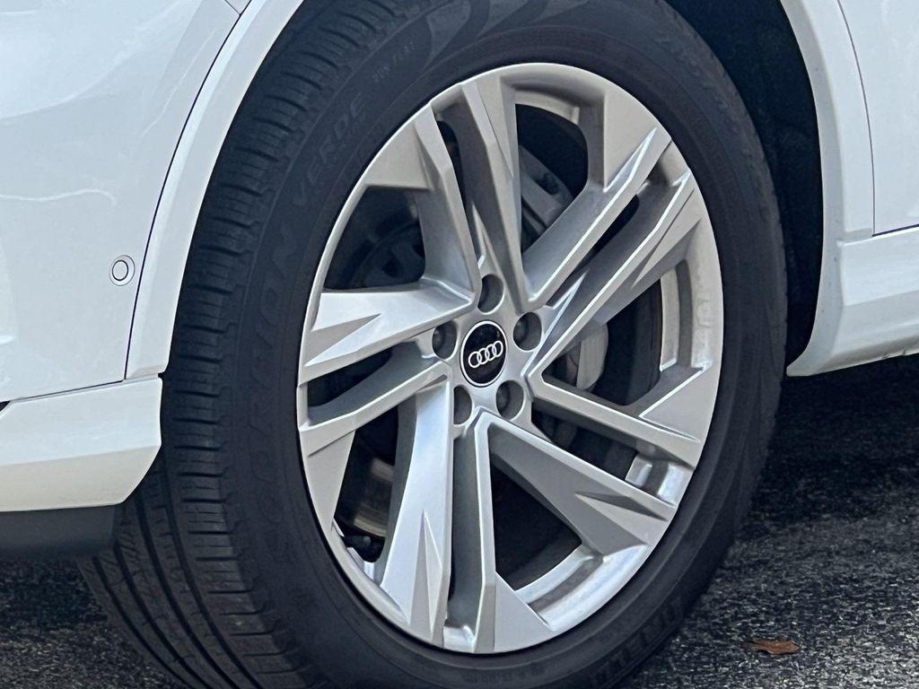 used 2021 Audi Q7 car, priced at $33,400