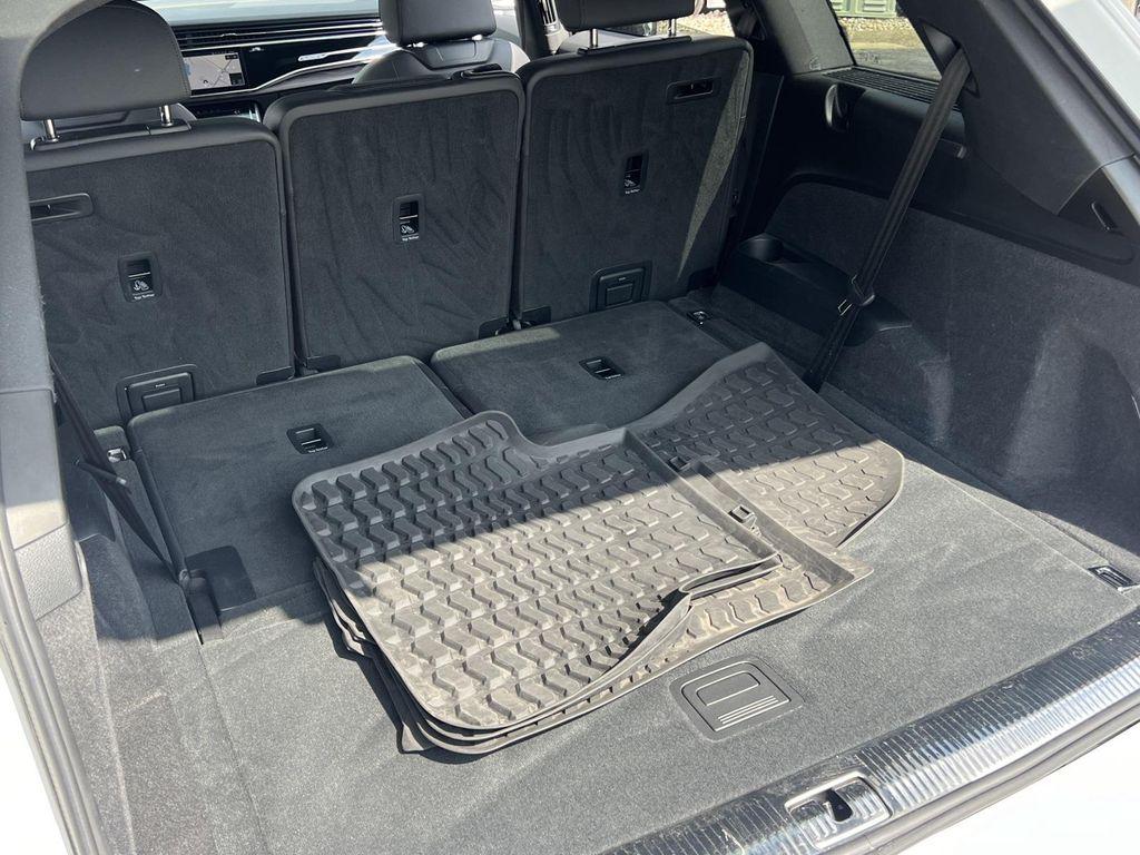 used 2021 Audi Q7 car, priced at $33,400