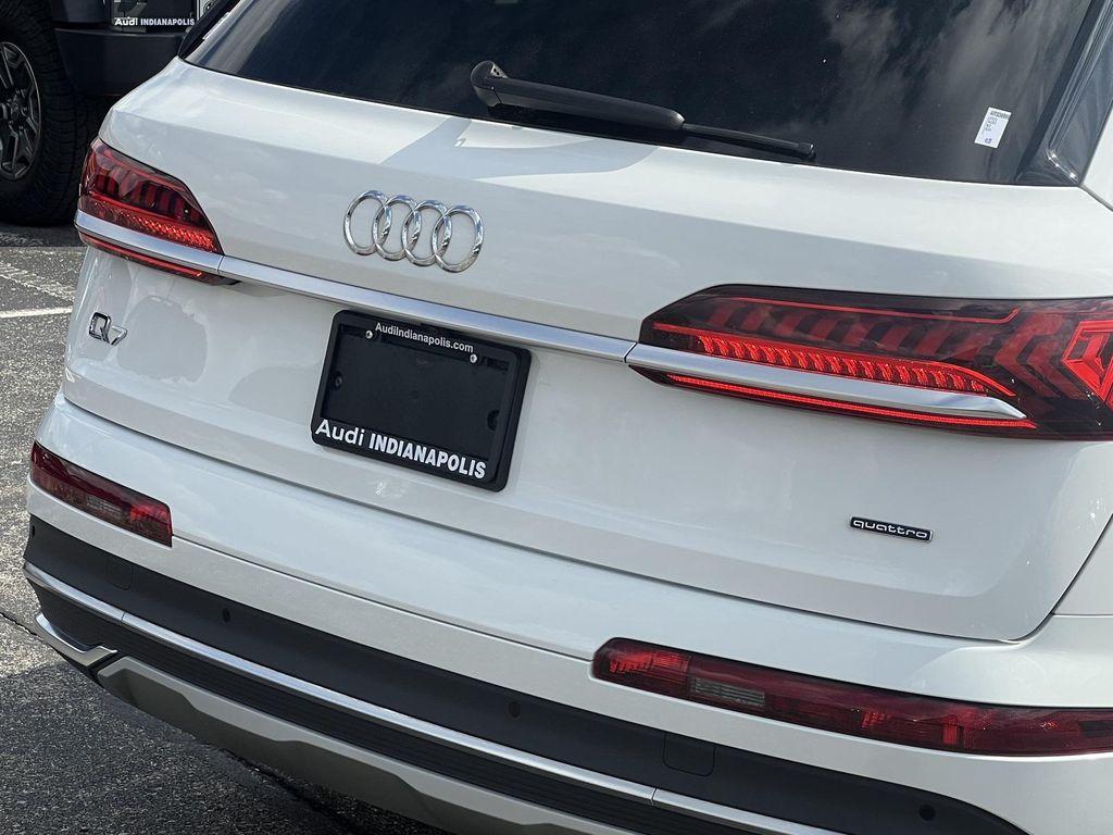 used 2021 Audi Q7 car, priced at $33,400