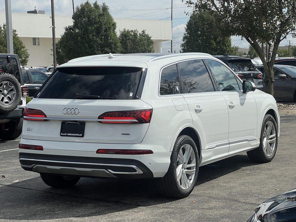 used 2021 Audi Q7 car, priced at $33,400