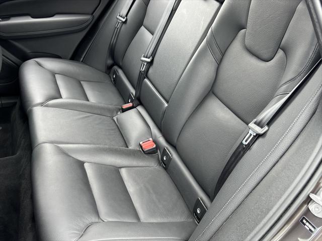 used 2022 Volvo XC60 car, priced at $36,995