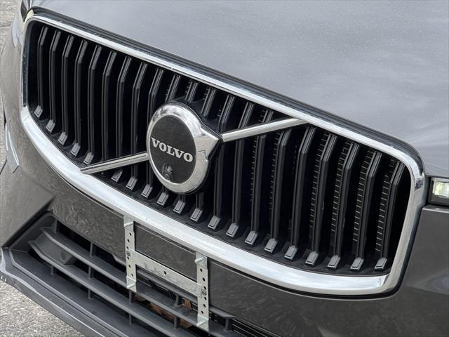 used 2022 Volvo XC60 car, priced at $36,995