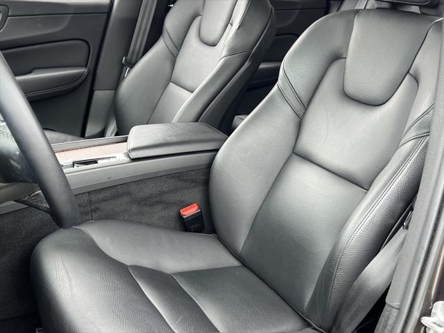 used 2022 Volvo XC60 car, priced at $36,995