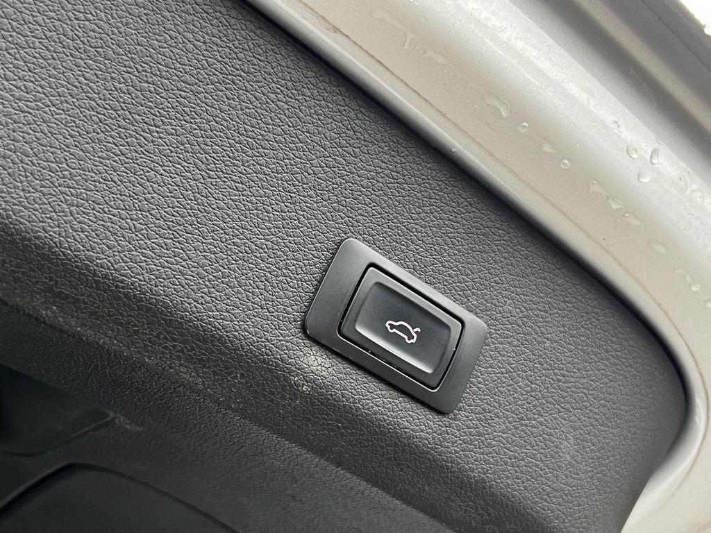 used 2014 Audi Q7 car, priced at $12,750