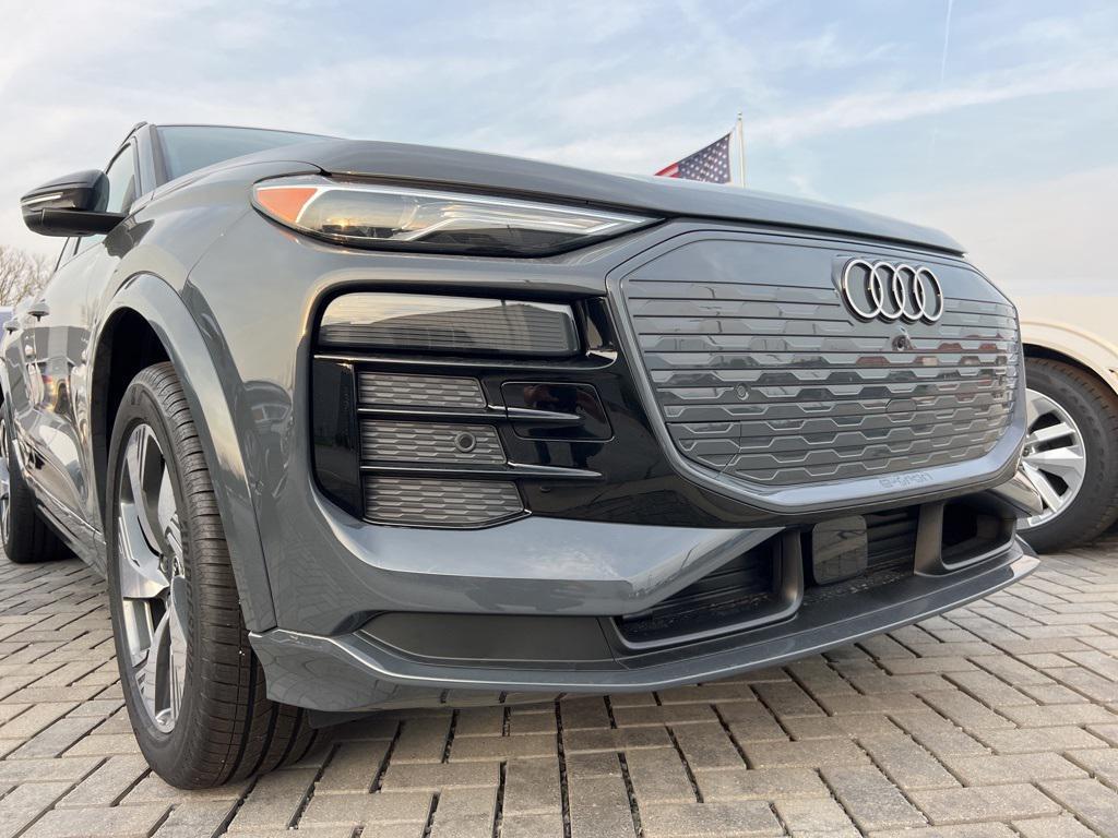 new 2025 Audi Q6 e-tron car, priced at $70,605