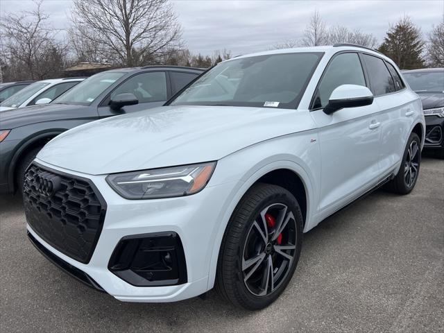 new 2025 Audi Q5 car, priced at $59,340