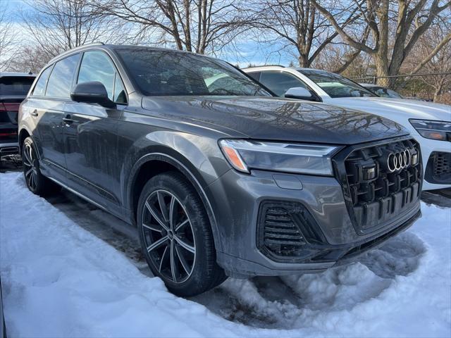 new 2025 Audi Q7 car, priced at $69,530