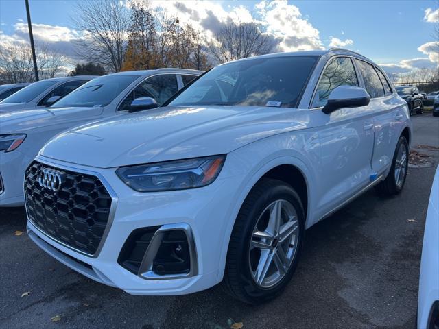 new 2025 Audi Q5 car, priced at $61,880