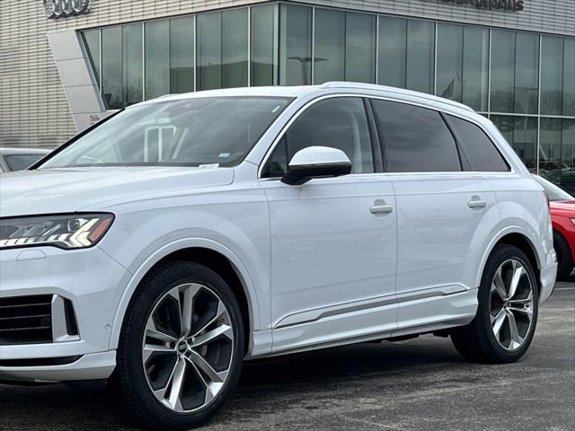 used 2022 Audi Q7 car, priced at $46,400