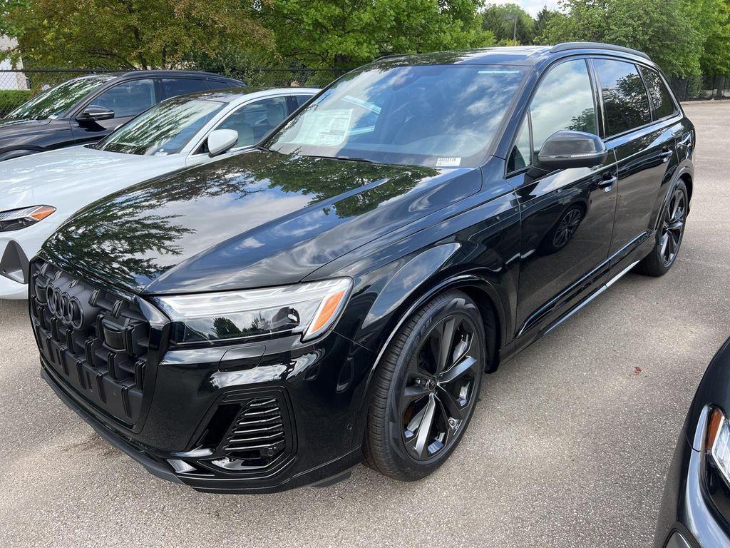 new 2025 Audi Q7 car, priced at $77,595