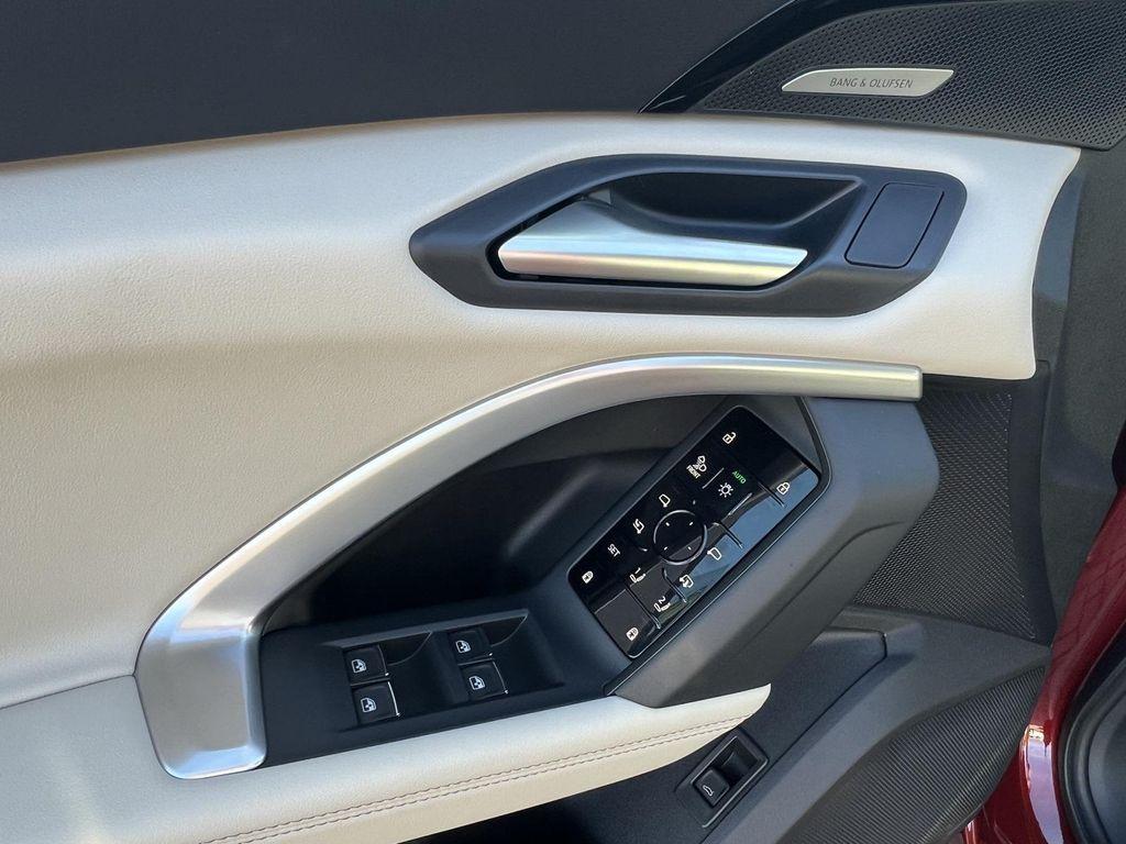 new 2025 Audi Q5 car, priced at $61,282