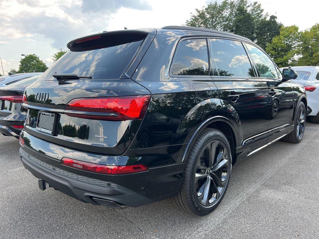 new 2025 Audi Q7 car, priced at $77,540