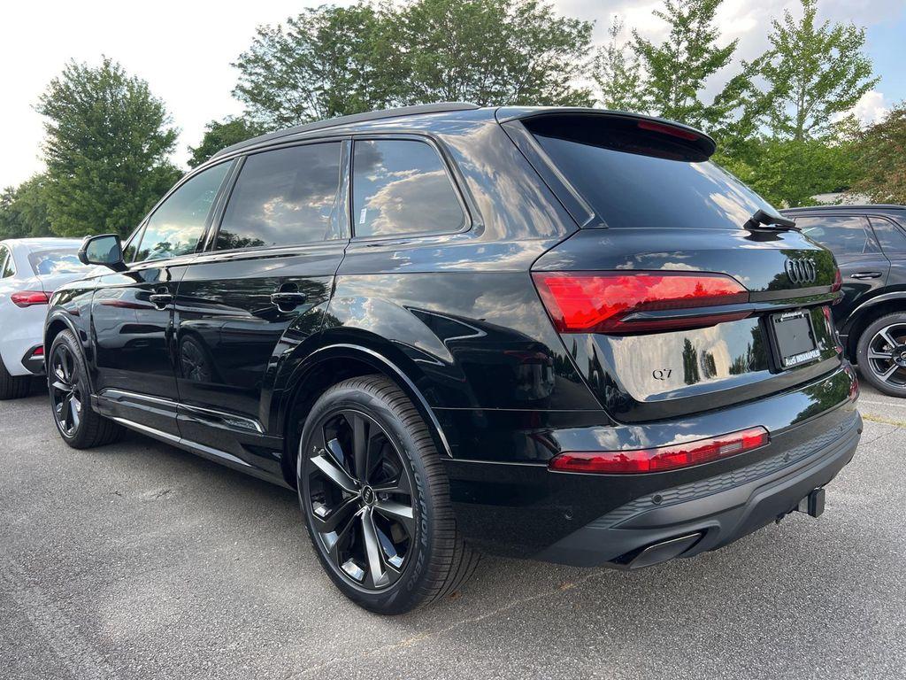 new 2025 Audi Q7 car, priced at $77,540