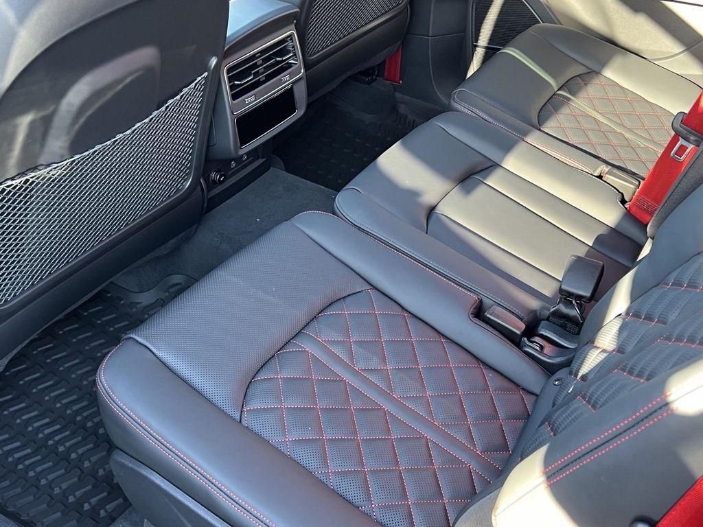 new 2026 Audi Q7 car, priced at $87,565