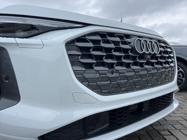 new 2025 Audi Q5 car, priced at $61,300