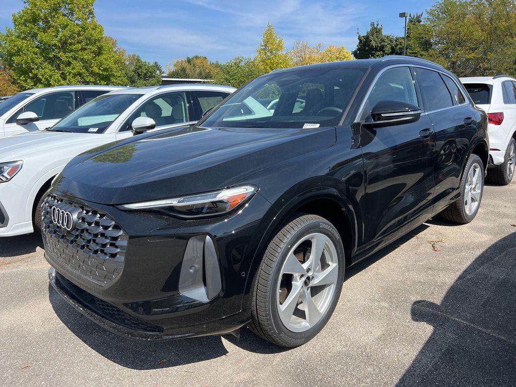 new 2025 Audi Q5 car, priced at $61,390