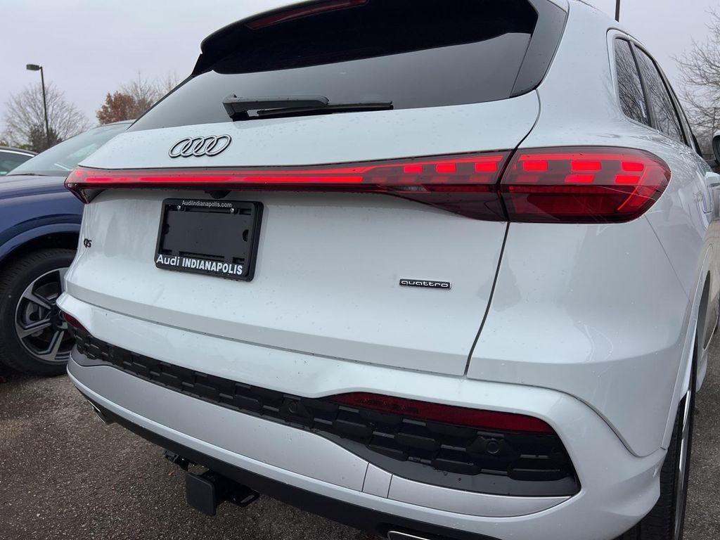 new 2025 Audi Q5 car, priced at $58,753