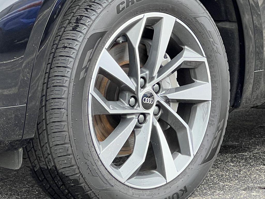 used 2022 Audi Q5 car, priced at $38,400