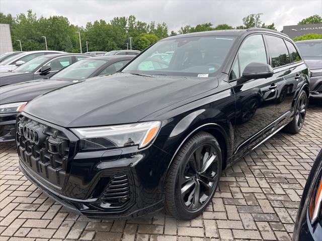new 2025 Audi Q7 car, priced at $76,555