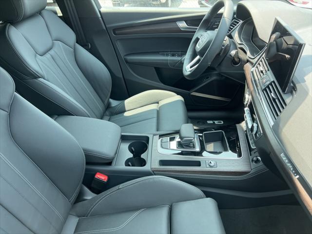 new 2025 Audi Q5 car, priced at $59,625