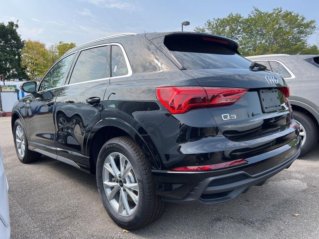 new 2025 Audi Q3 car, priced at $42,992