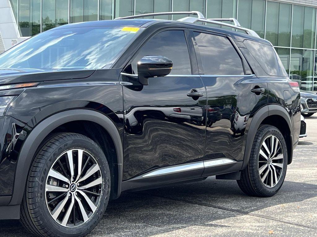 used 2024 Nissan Pathfinder car, priced at $37,500