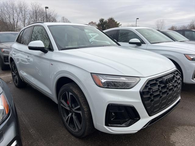 new 2025 Audi Q5 car, priced at $60,200