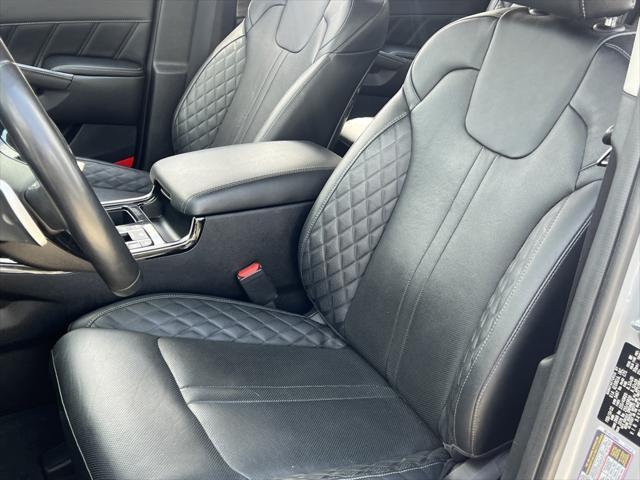 used 2022 Kia Sorento car, priced at $32,000