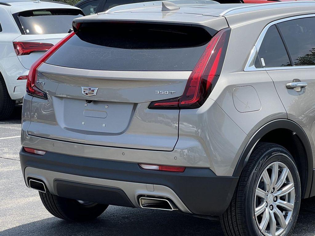 used 2023 Cadillac XT4 car, priced at $30,500