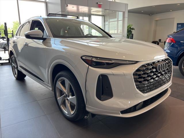 new 2025 Audi Q5 car, priced at $60,975