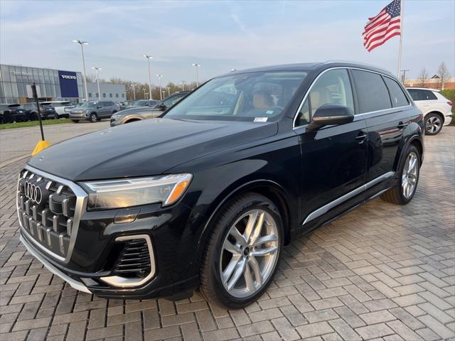 new 2025 Audi Q7 car, priced at $76,295