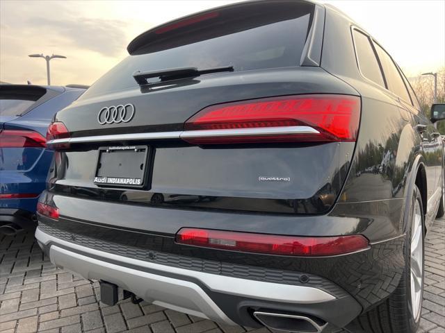 new 2025 Audi Q7 car, priced at $76,295