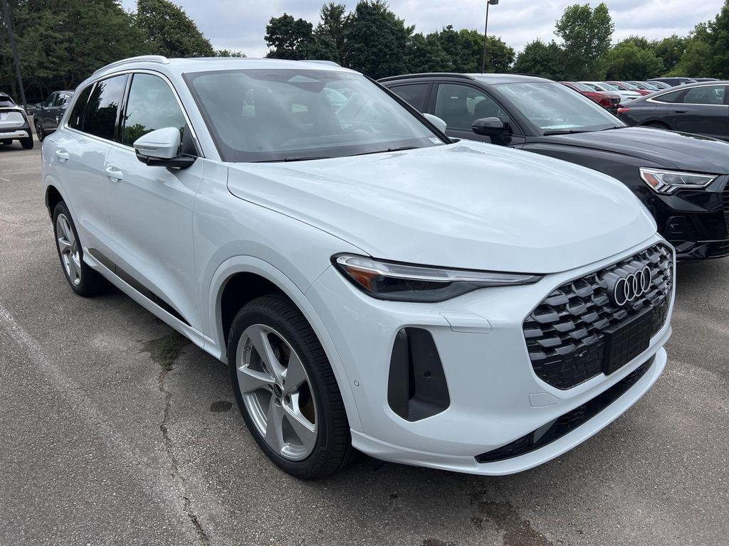 new 2025 Audi Q5 car, priced at $61,980