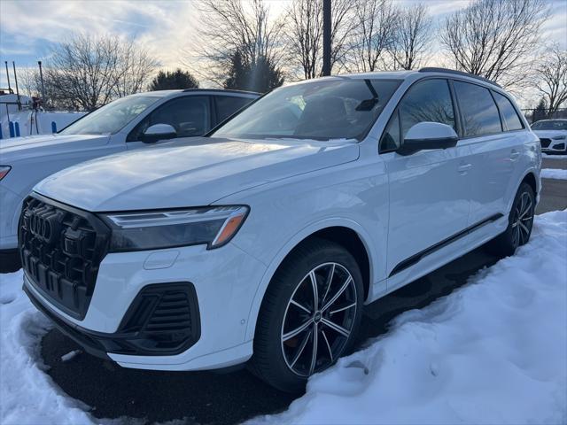 new 2025 Audi Q7 car, priced at $69,530