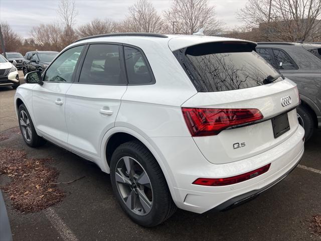 new 2025 Audi Q5 car, priced at $49,540