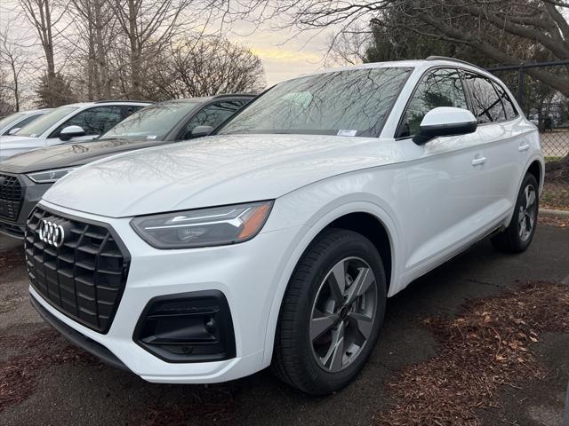 new 2025 Audi Q5 car, priced at $49,540