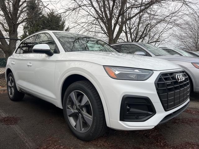 new 2025 Audi Q5 car, priced at $49,540