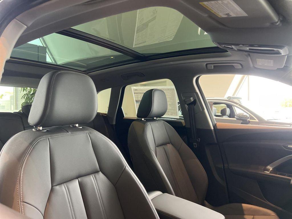 new 2025 Audi Q5 car, priced at $54,552