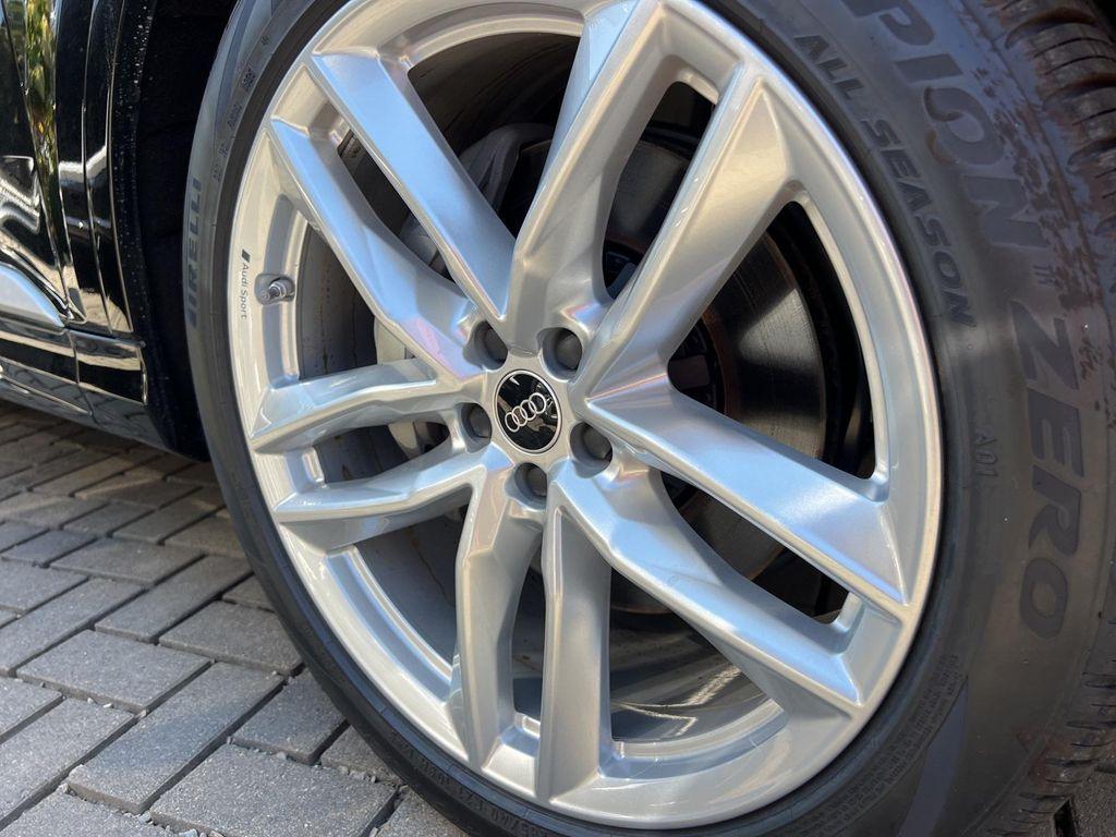 new 2025 Audi Q7 car, priced at $82,265