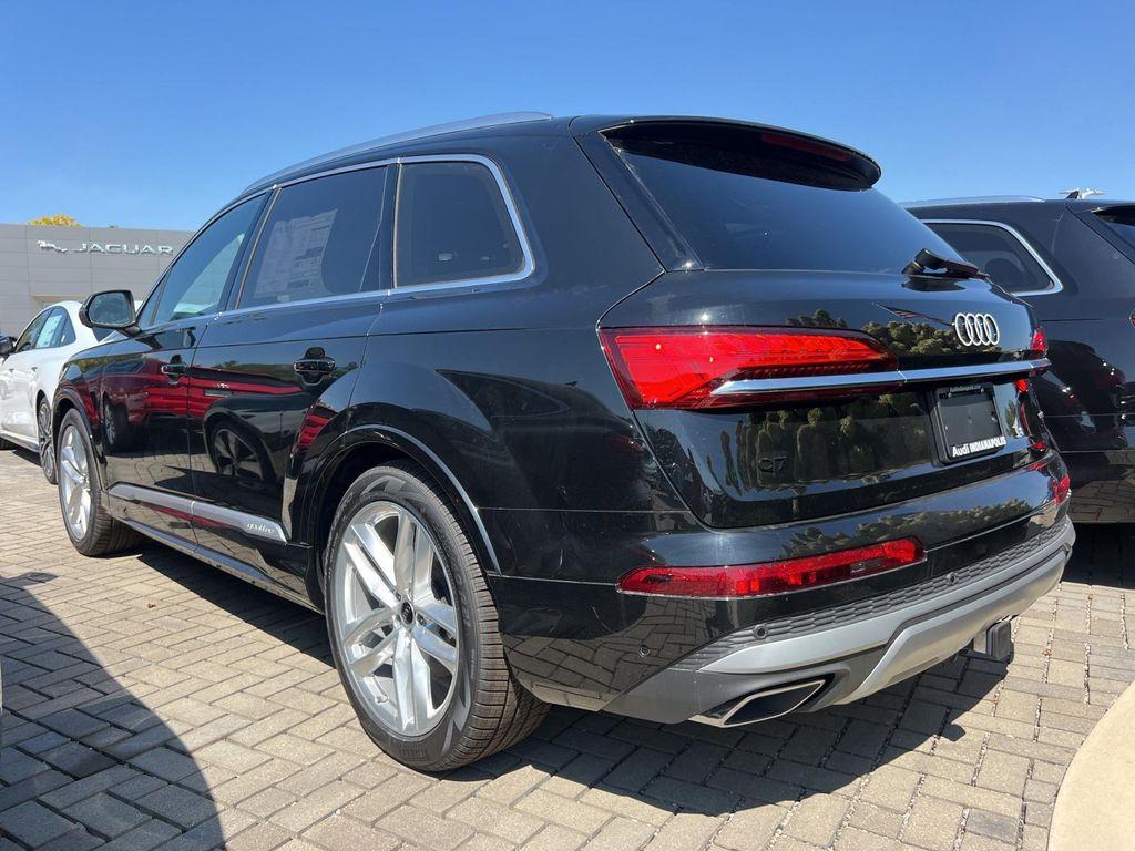 new 2025 Audi Q7 car, priced at $82,265