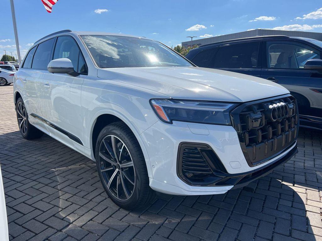 new 2026 Audi Q7 car, priced at $72,740