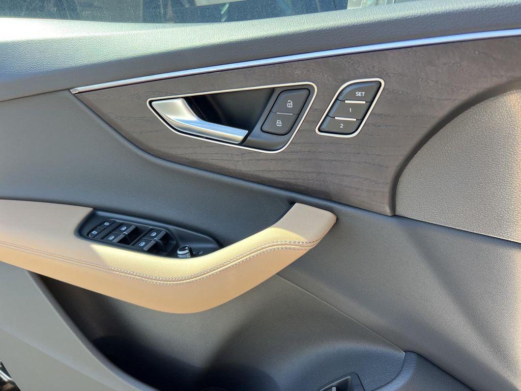 new 2026 Audi Q7 car, priced at $72,740