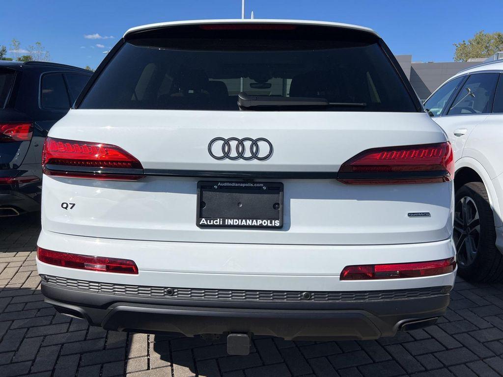 new 2026 Audi Q7 car, priced at $72,740