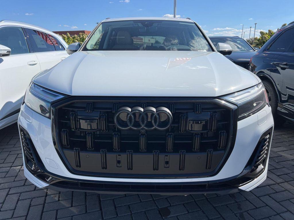 new 2026 Audi Q7 car, priced at $72,740
