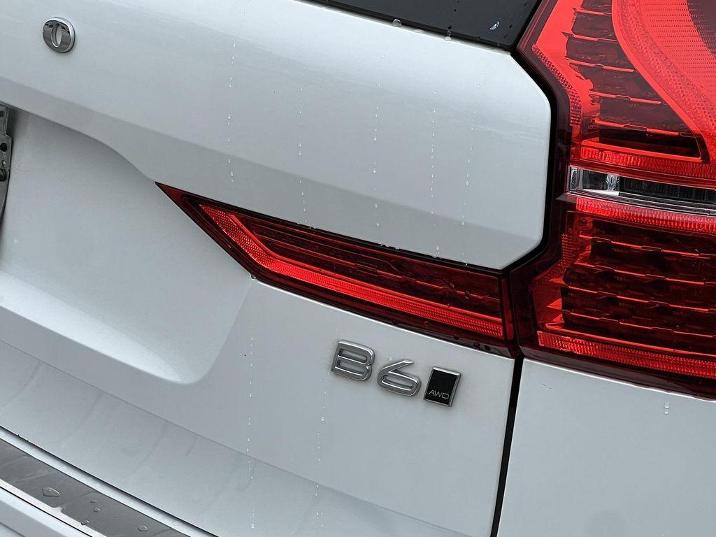 used 2022 Volvo XC60 car, priced at $36,600